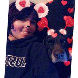 Meet your Posher, Kaylie